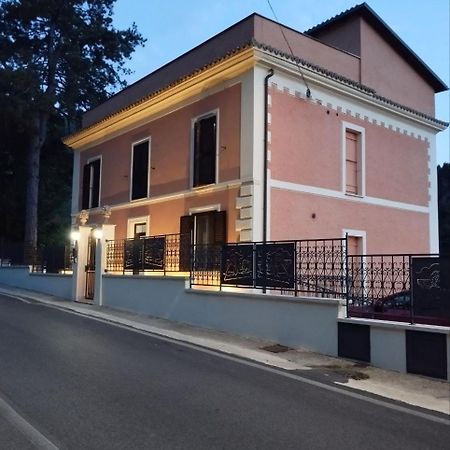 Villino Chelidonia Subiaco Bed & Breakfast Dış mekan fotoğraf